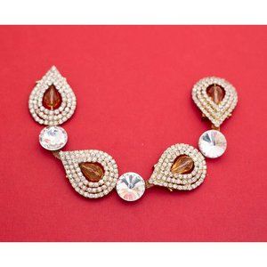 Vintage Art Deco Brooch Strand - F27